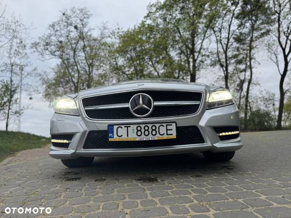 Mercedes-Benz CLS - 24