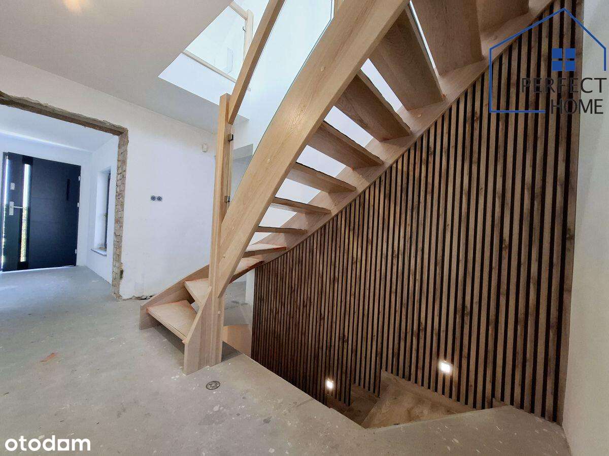 Okazja!Ocieplony Dom po remoncie z ogrzewaniem podłogowym+Fotowoltaika-9