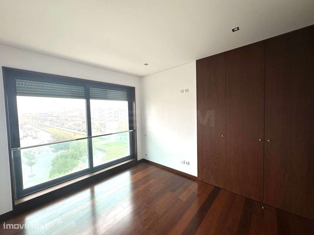 Apartamento T2, junto ao metro da Póvoa de Varzim-12