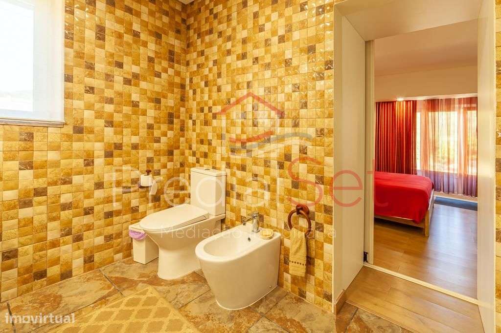 Quinta com Moradia de 6 assoalhadas com piscina - Loures-Lisboa-46