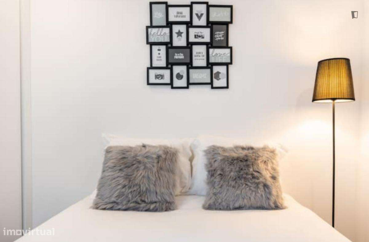 Apartamento com 1 quartos - localizado em Sé Porto - Grande imagem: 3/10