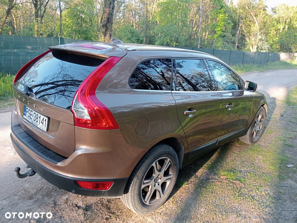 Volvo XC 60 D4 Summum - 4