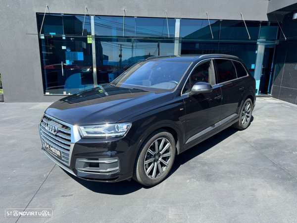 Audi Q7 3.0 TDi quattro S-line Tiptronic 7L - 4