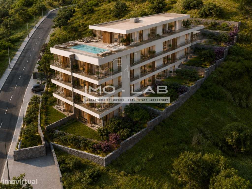 Terreno com 1033 - ENORME POTENCIAL - Calheta-6