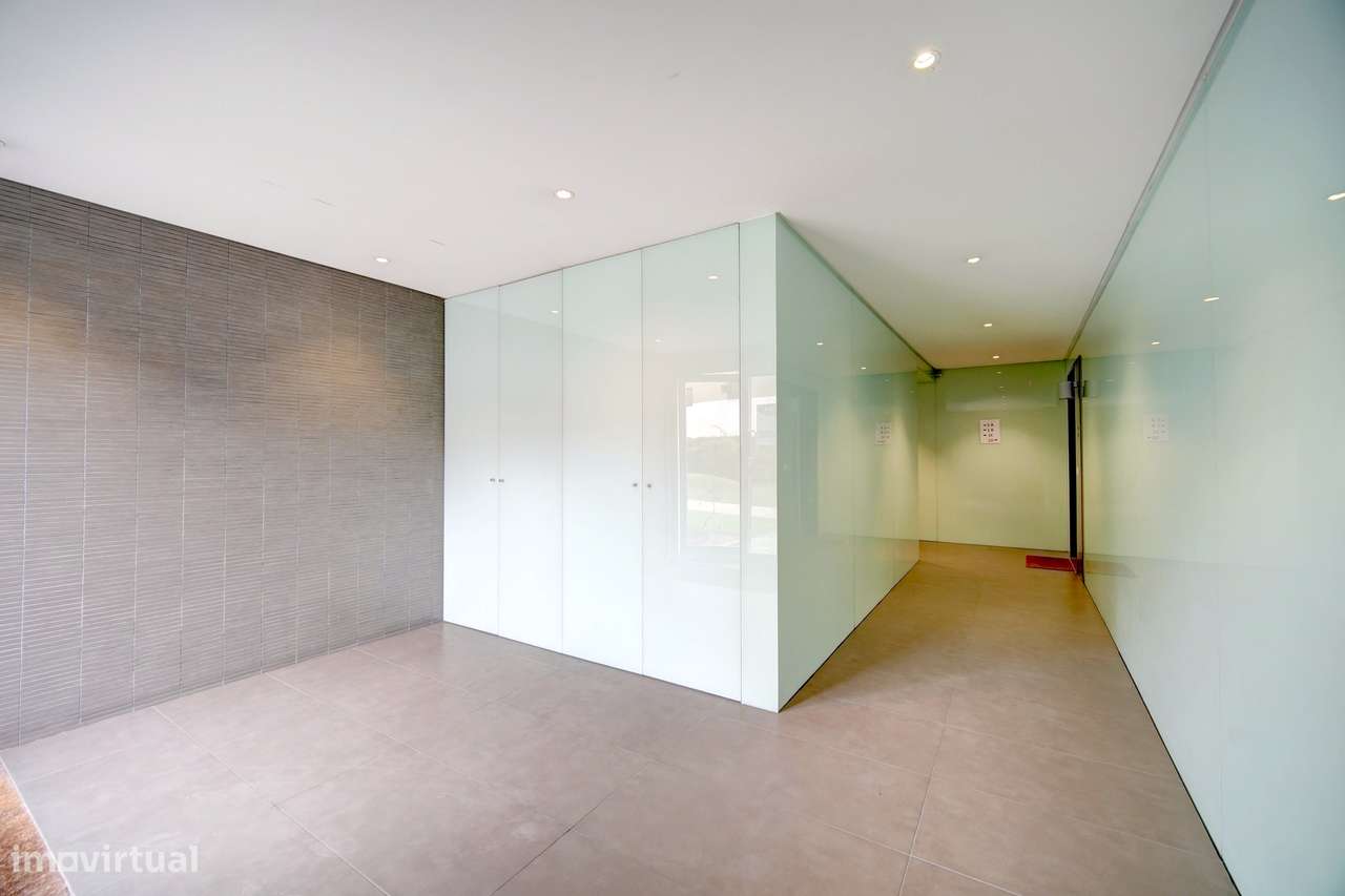 Apartamento em condomínio fechado com Vista Rio-21