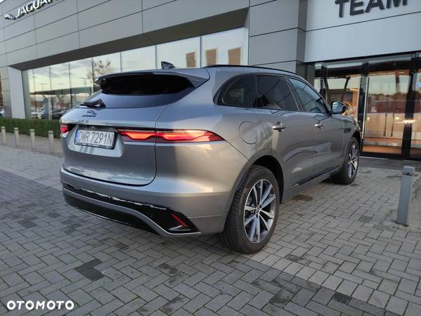 Jaguar F-Pace 2.0 P250 mHEV AWD R-Dynamic SE - 10