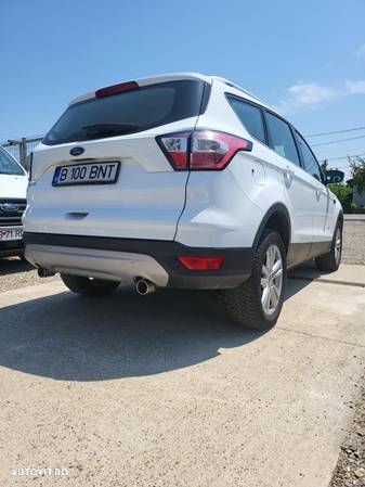 Ford Kuga - 20