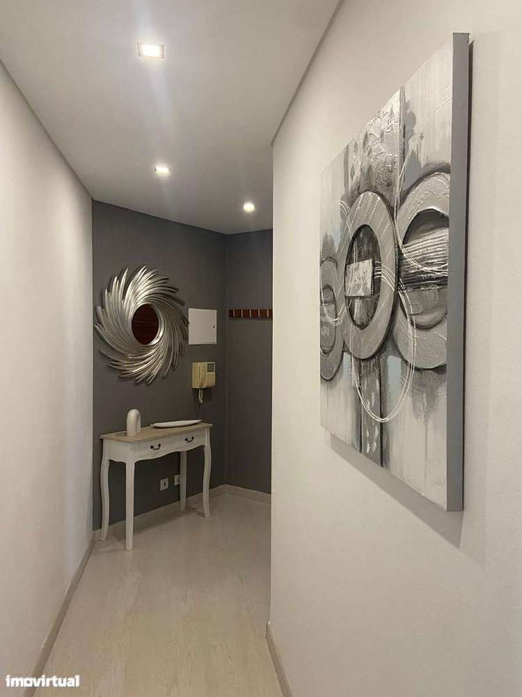 T2 moderno mobilado |108 m² |garagem |10 min Nova SBE e 5 das praias - Grande imagem: 5/25