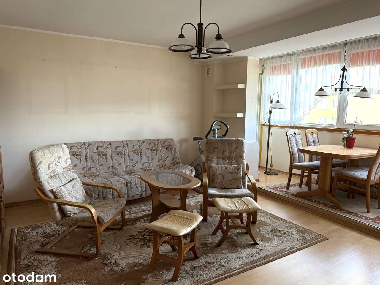 Komfortowe 3 pokoje z dużym salonem i świetnym układem + piwnica-3