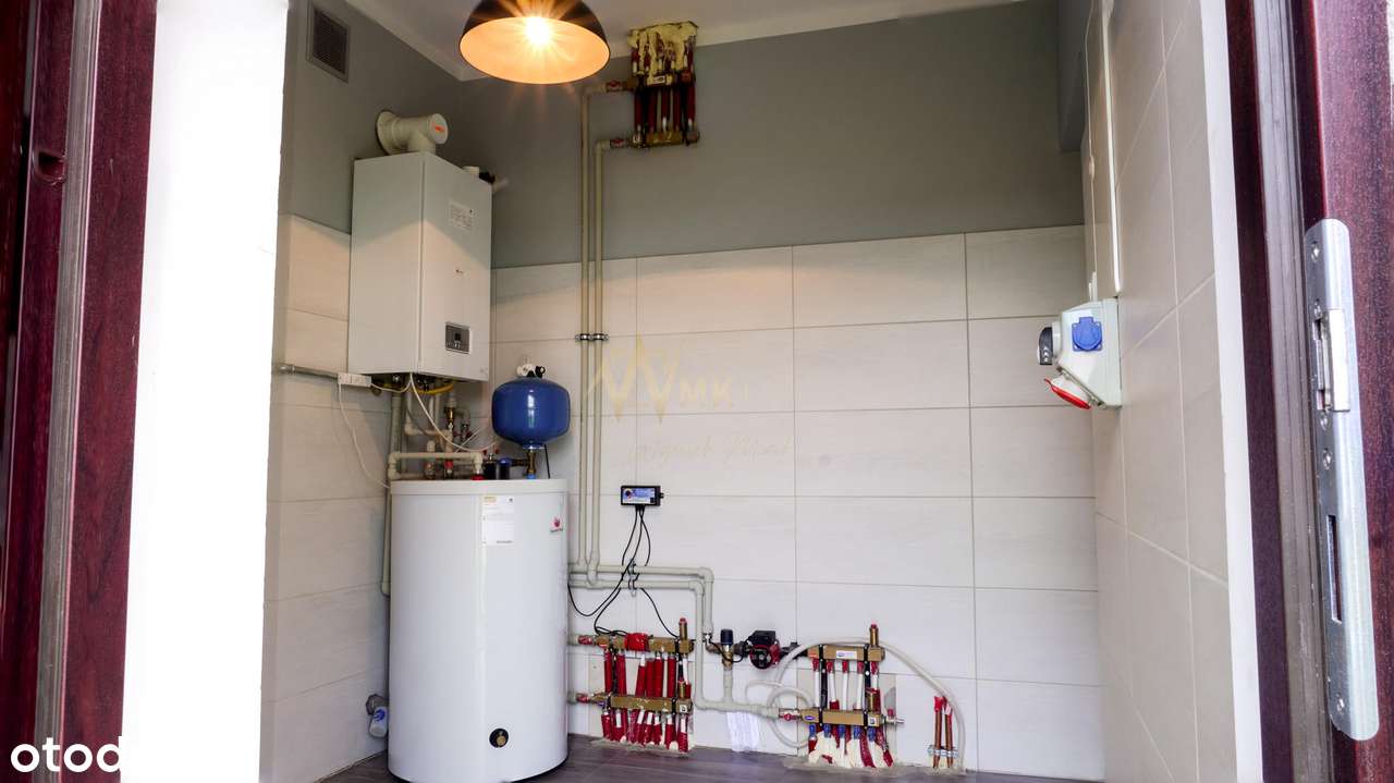 KOMFORTOWY DOM Z DUŻĄ DZIAŁKĄ W BORZĘCINIE!!!-18