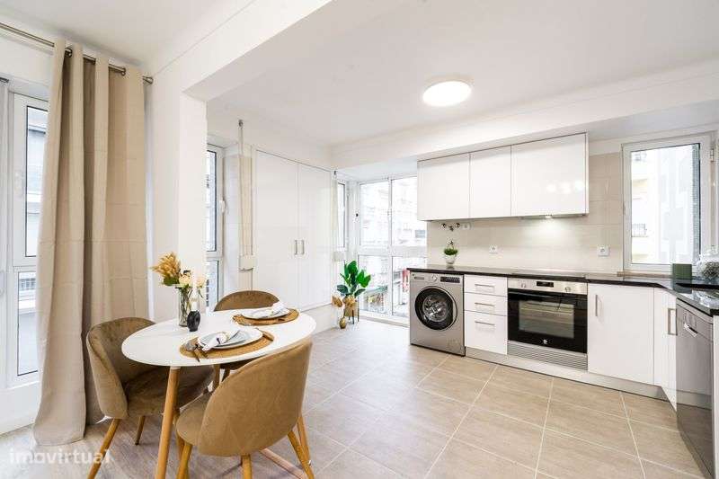 Alcobaça T4 10 minutos Nazaré - Grande imagem: 4/12