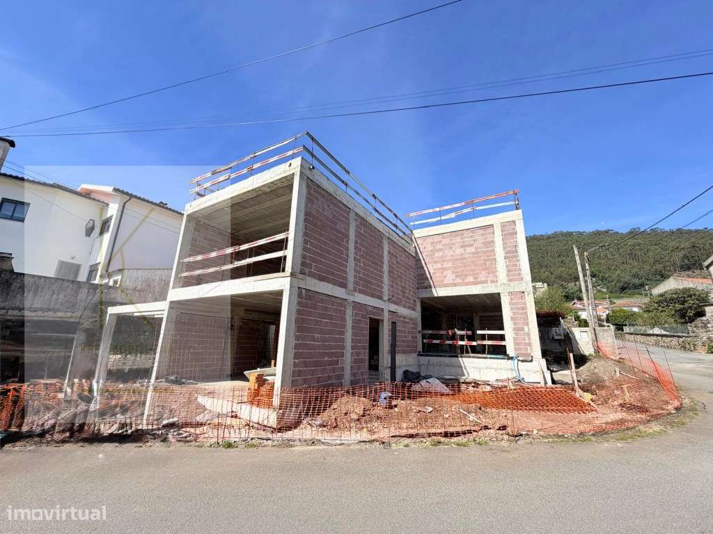 Moradias Exclusivas em Construção - Zona da Abelheira - Meadela/Via...-6