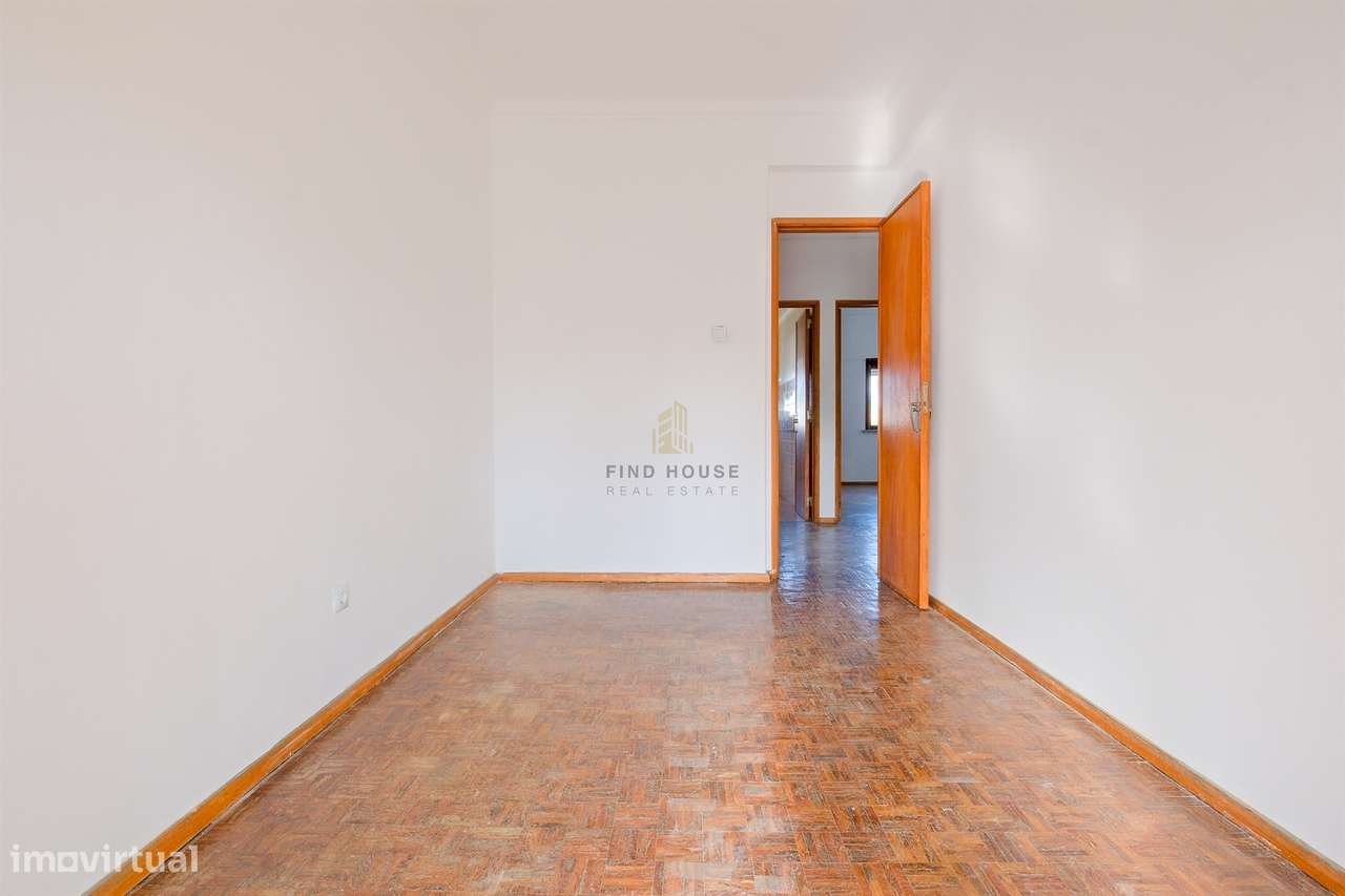 Apartamento T2 na zona da Figueirinha em Oeiras-5