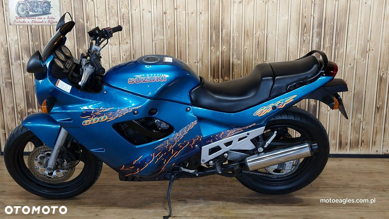 Suzuki GSX - 2