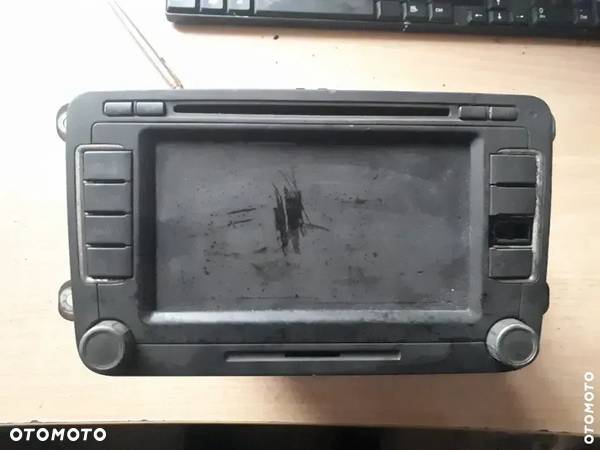 Radio fabryczne Volkswagen Tiguan,Passat B7, CC, Scirocco 1T0035680R - 1