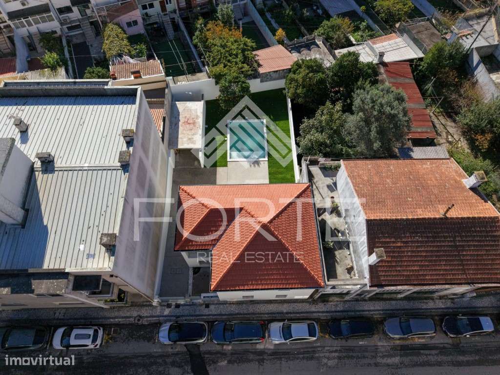 T3 com Piscina em Plena Cidade de São João da Madeira-17