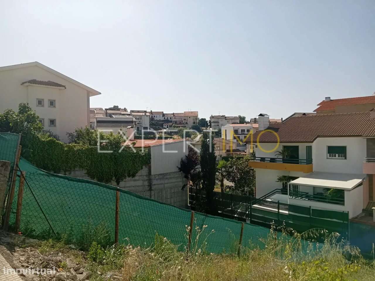 Terreno 300m² com Vista para o Castelo de Bragança - Grande imagem: 3/5