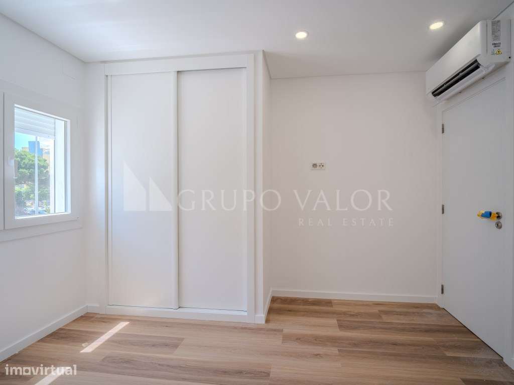 T3 com Suite Totalmente Remodelado | Feijó | Almada-6