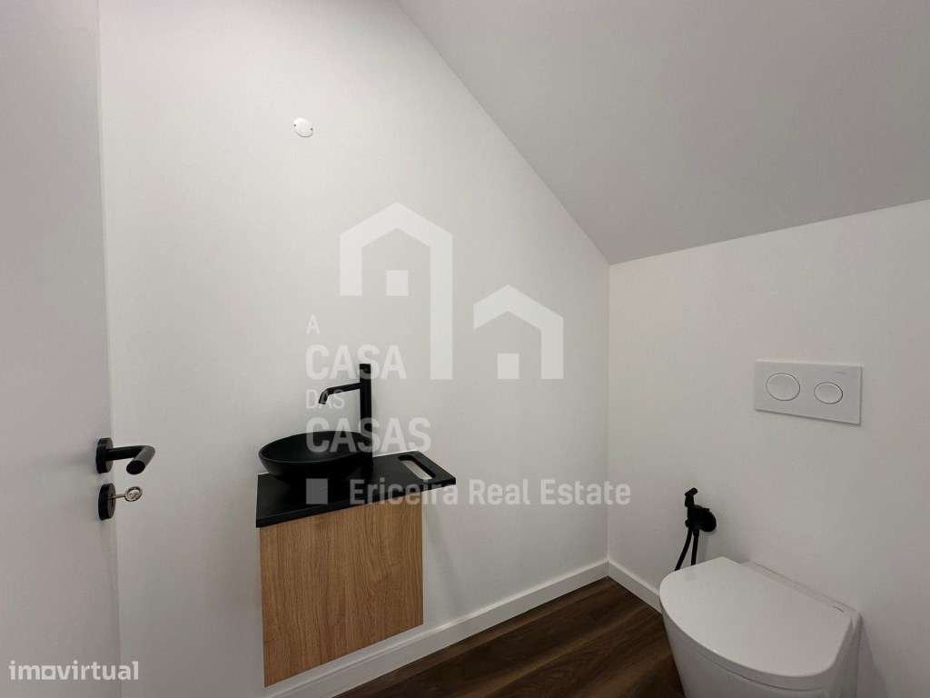 Vende Moradia T2 - Ericeira 6 km, A Casa das Casas - Grande imagem: 5/18