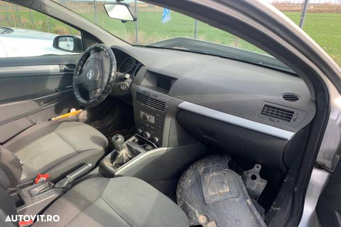 Grila bara fata centru 375768702 Opel Astra H  [din 2004 pana  2007] - 7