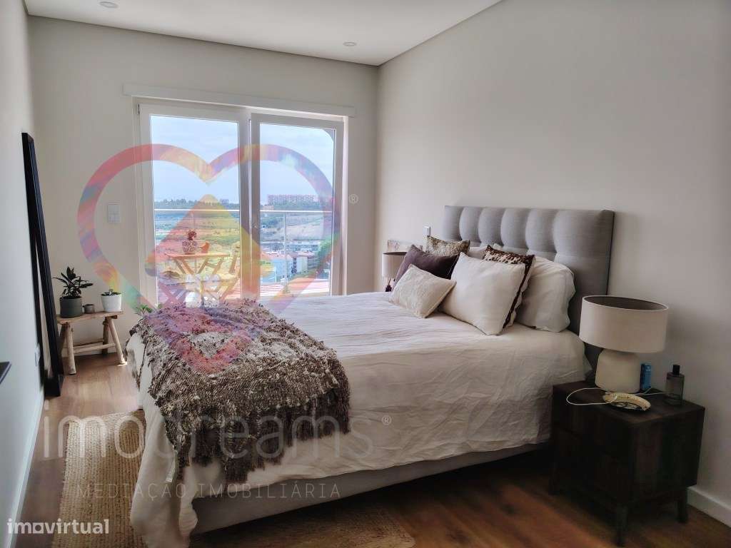 Apartamento T2 , Ultimo Piso, com vista Rio Tejo em Vialonga - Lisboa-20