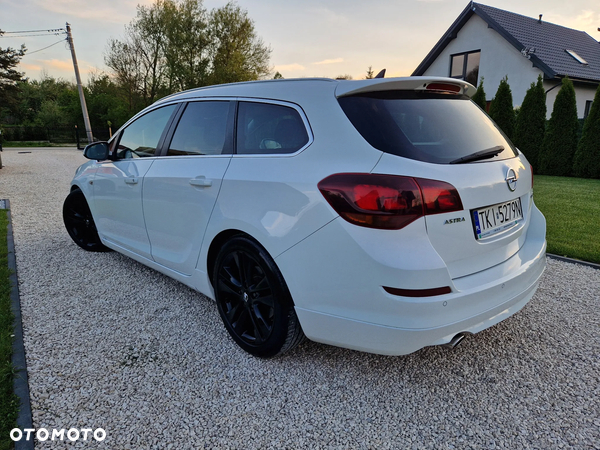 Opel Astra 1.6 Turbo Sports Tourer - 17