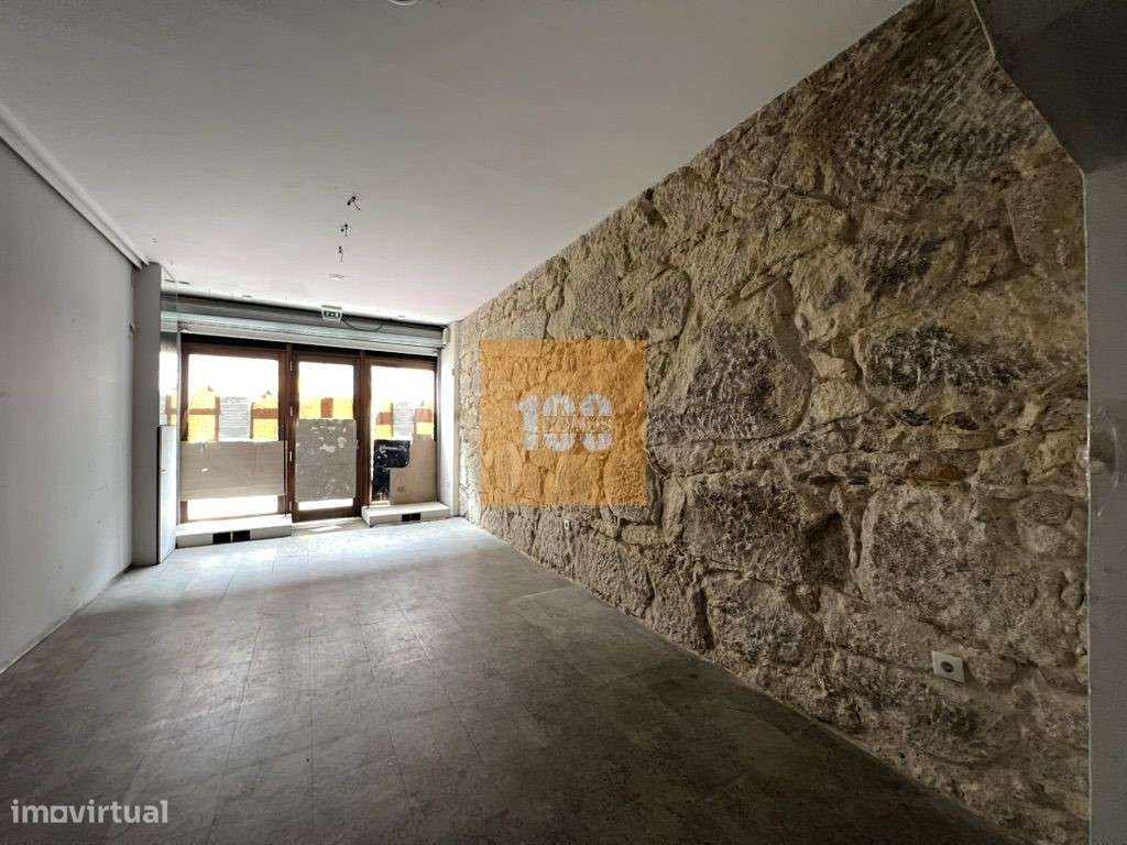 Loja na Rua de Cedofeita - Grande imagem: 4/29