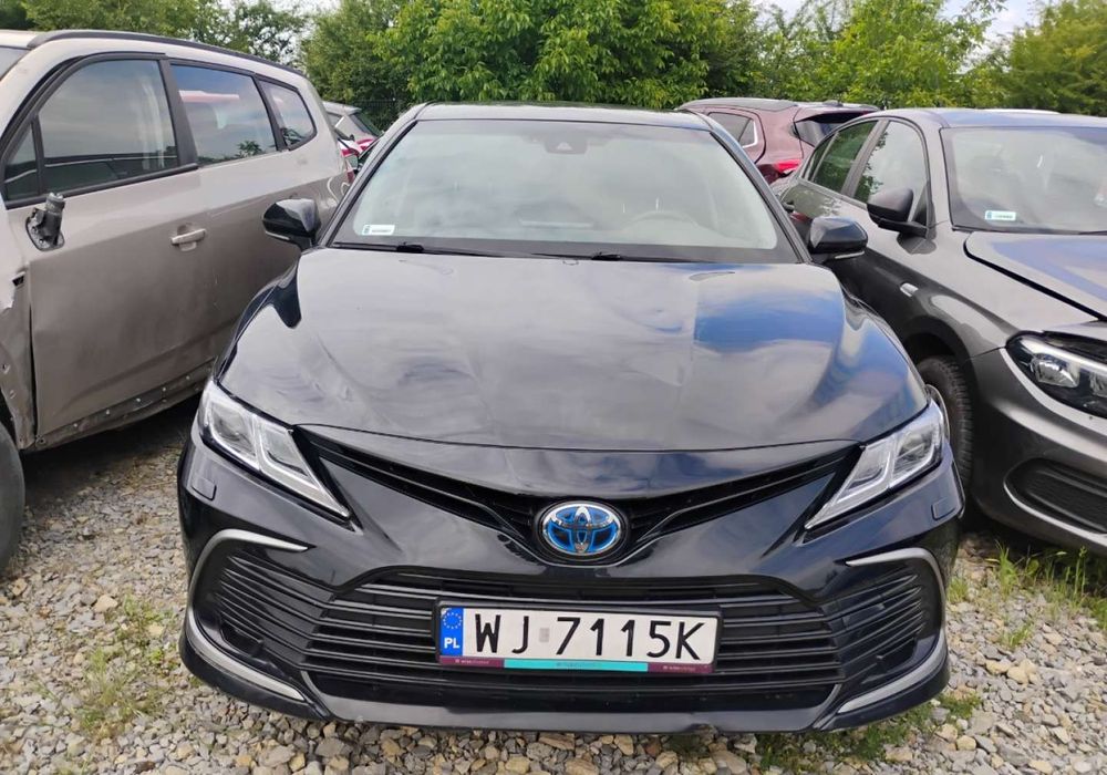 Toyota Camry 2021