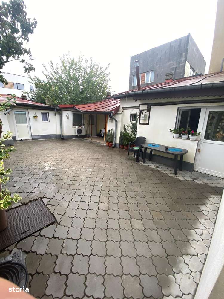 Casa zona Chibrit Sector 1 - Imagine principală: 5/20