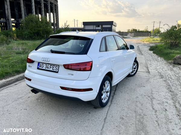 Audi Q3 1.4 TFSI Stronic - 9