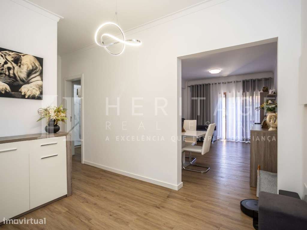 Apartamento T3 Remodelado com Suíte Baixa da Banheira-8