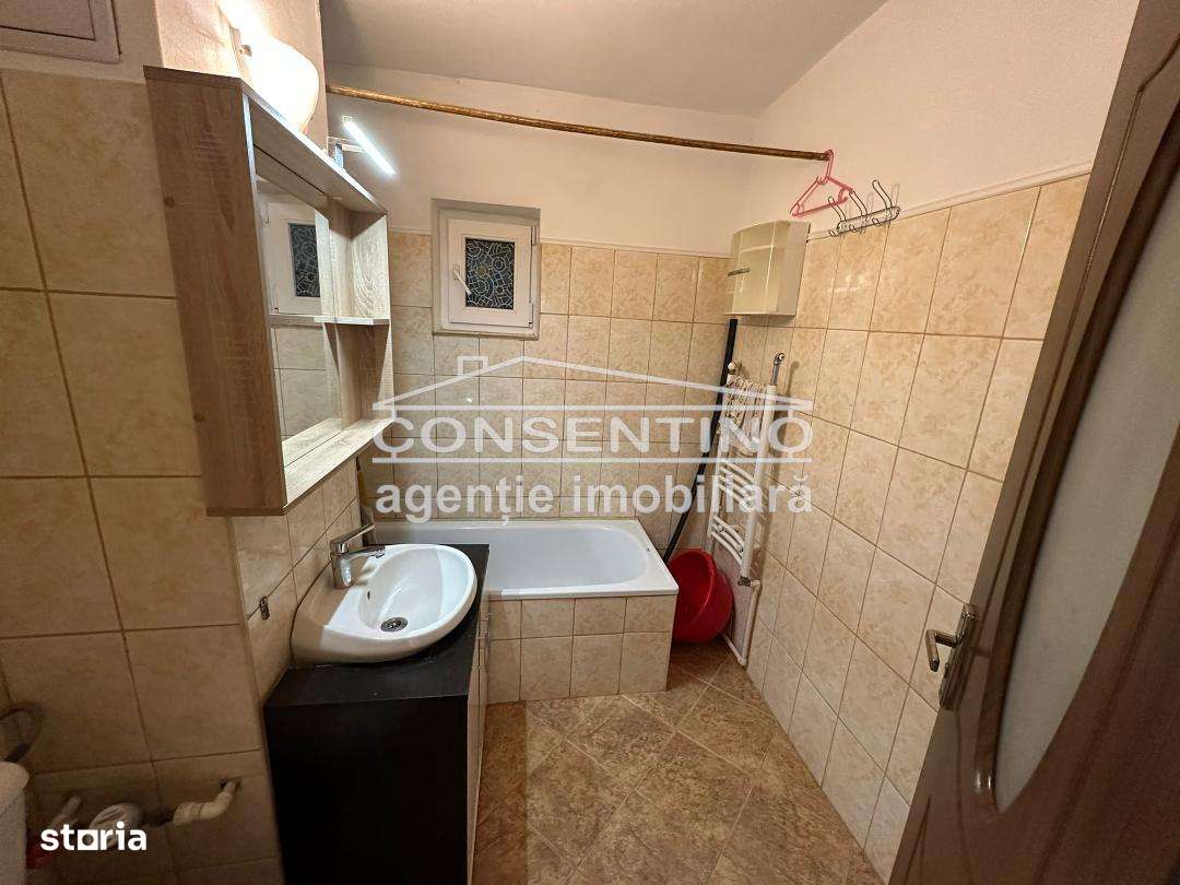 Se vinde imobil cu 2 camere in cart. Brosteni , liber, etaj 3-4