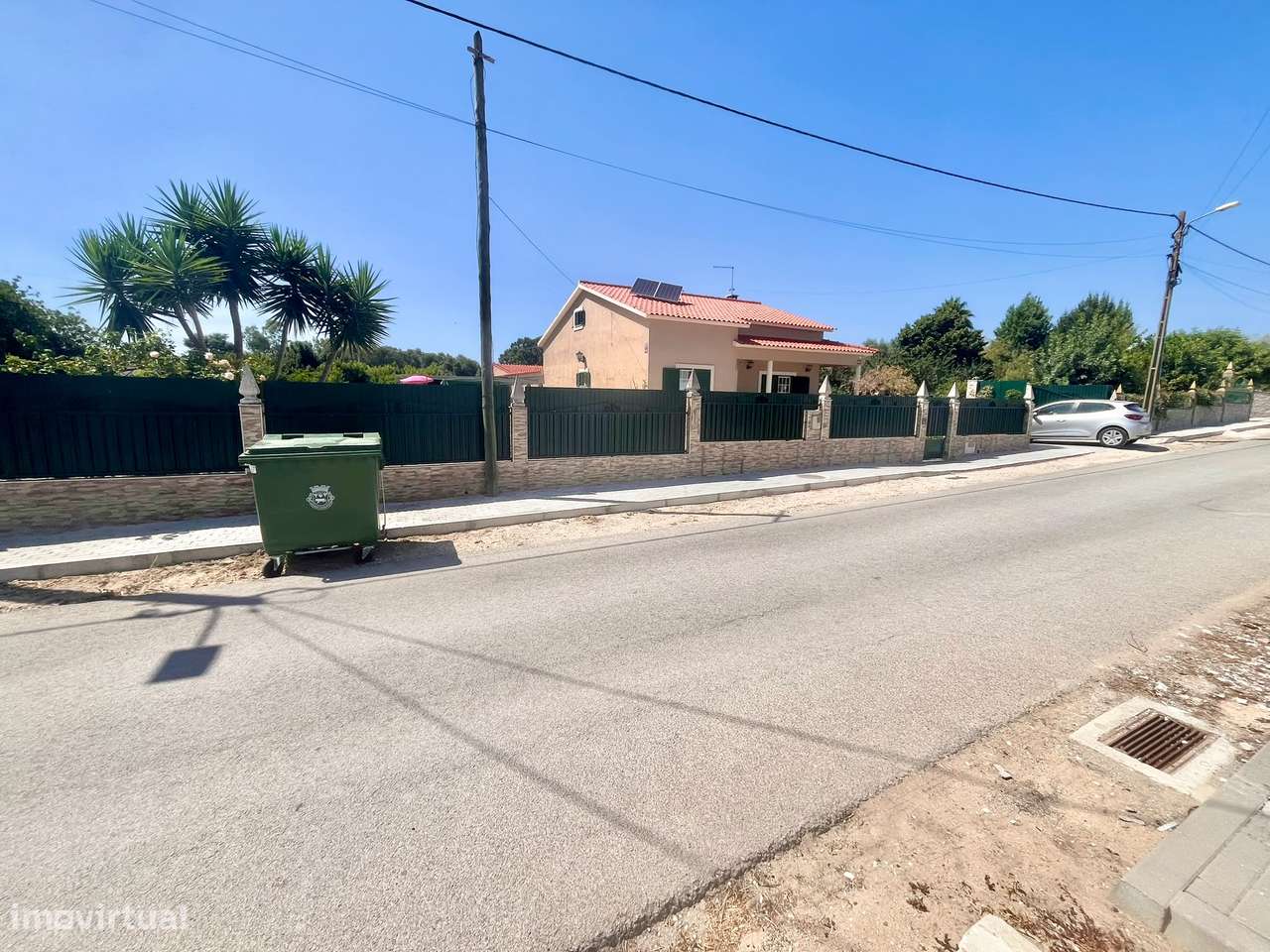 Moradia T2+1 com piscina em Salvaterra De Magos.-45