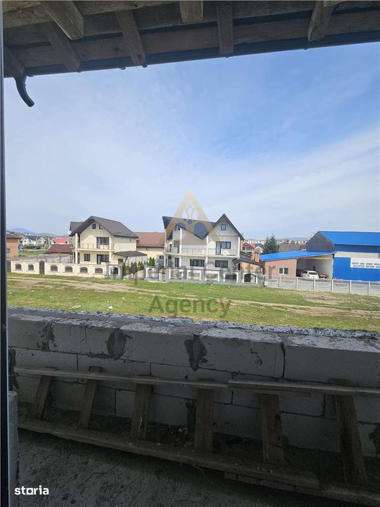 CASA P+ 1E  si  TEREN 500 MP DE VANZARE IN ANDRASESTI-0