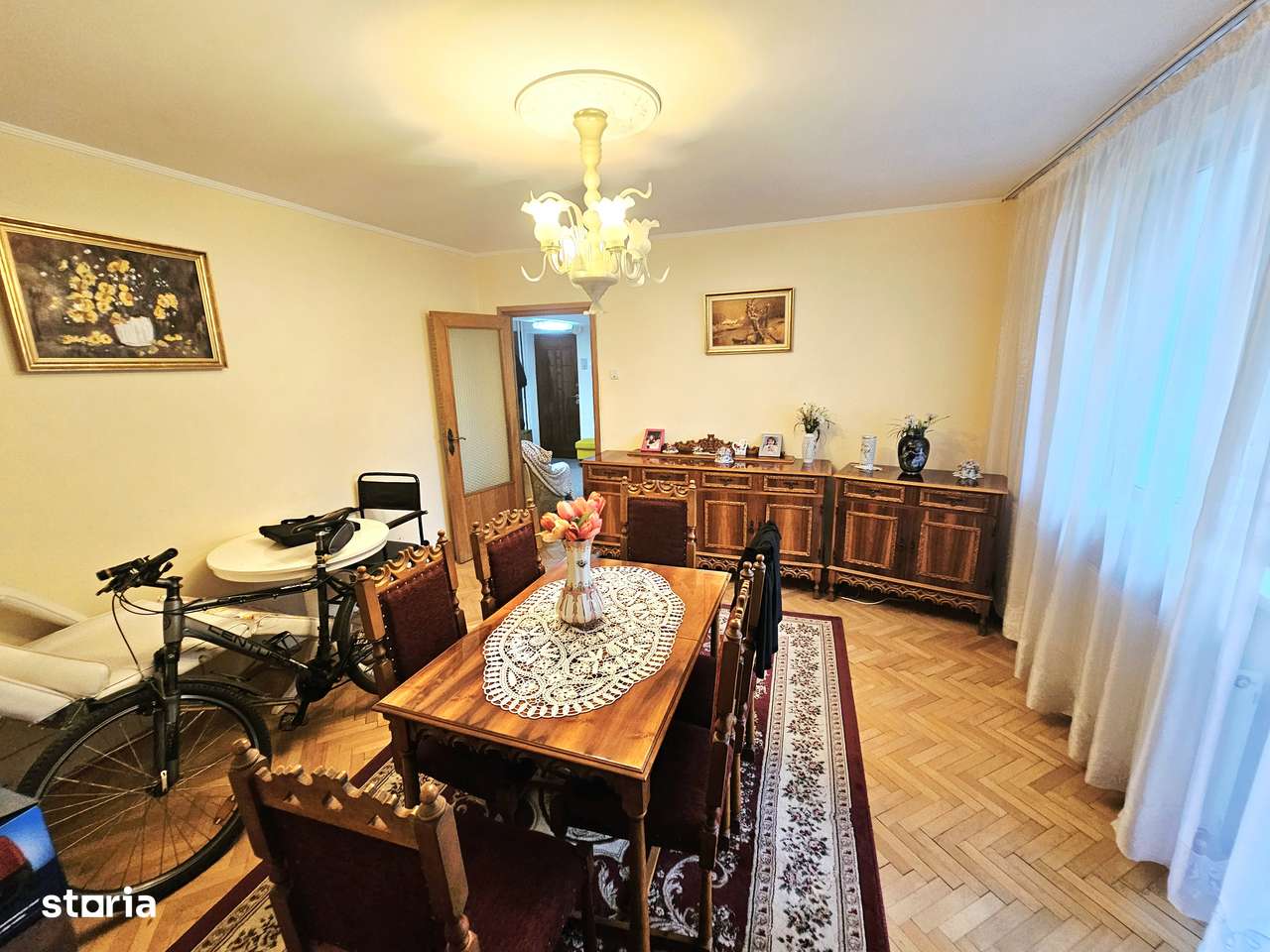 Vând apartament 4 camere-str.Splaiul Crișanei-5