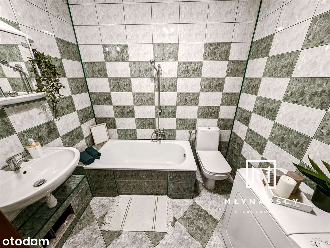 Przestronne mieszkanie | 3 pokoje | do adaptacji-5