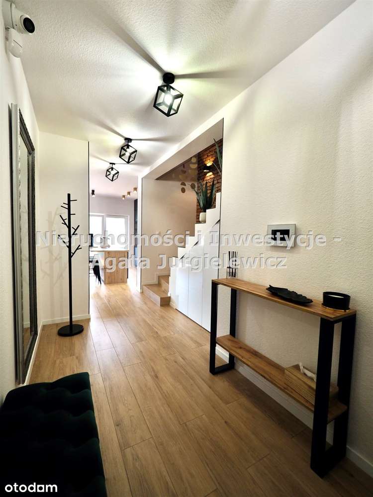 Bliźniak 4 pokoje, garaż; Zamknięte osiedle!-10