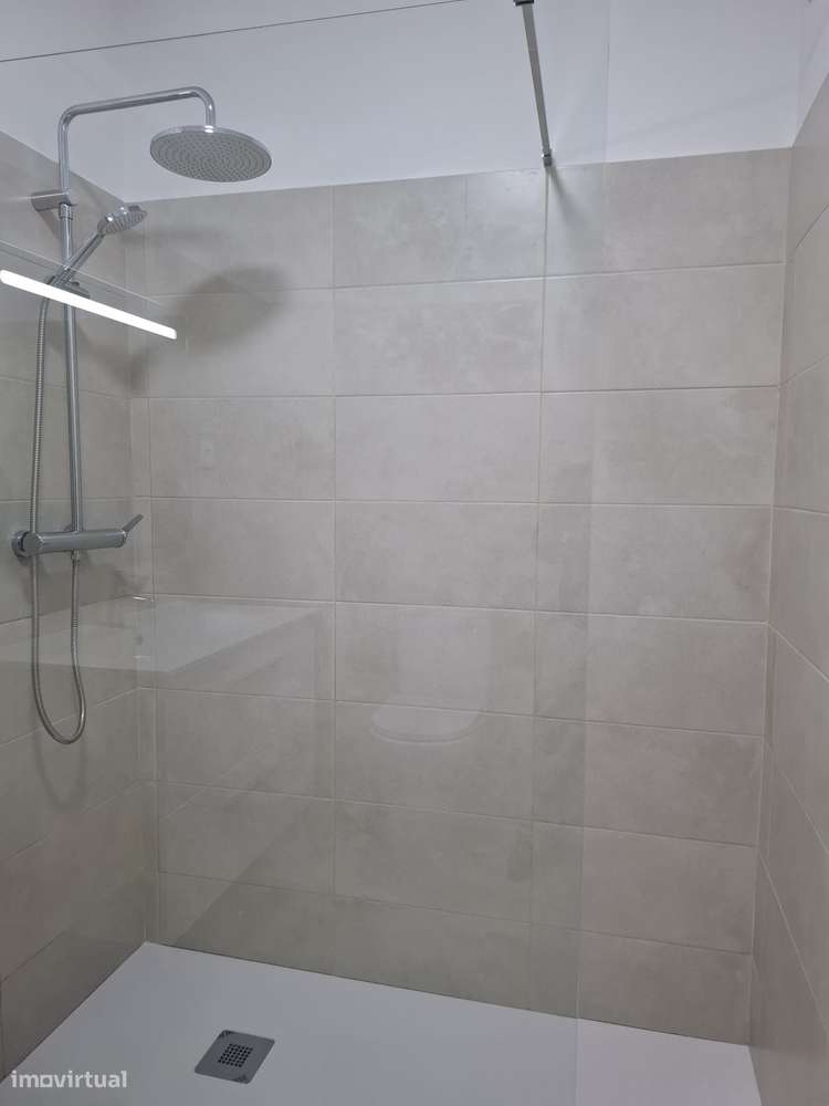 Apartamento T2 com elevador em Sintra-16