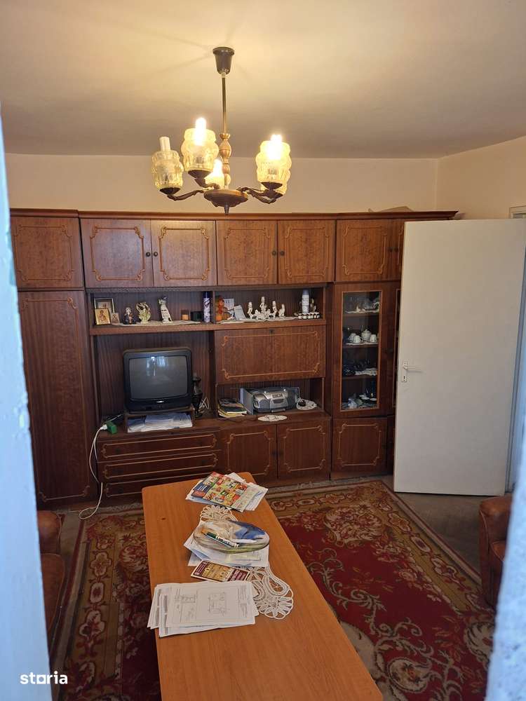 2 camere Calea Bascov , centrală / LIBER , finisaje clasice !!!-2