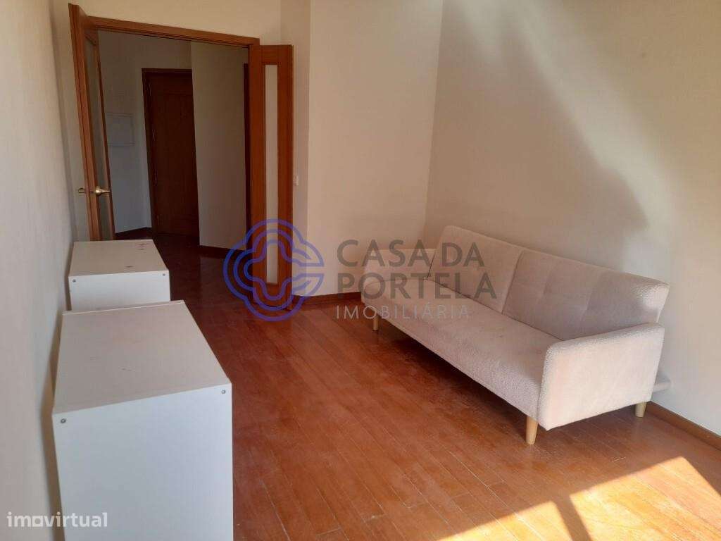 T1 ao metro de Nau Vitoria equipado e mobilado - Grande imagem: 3/18