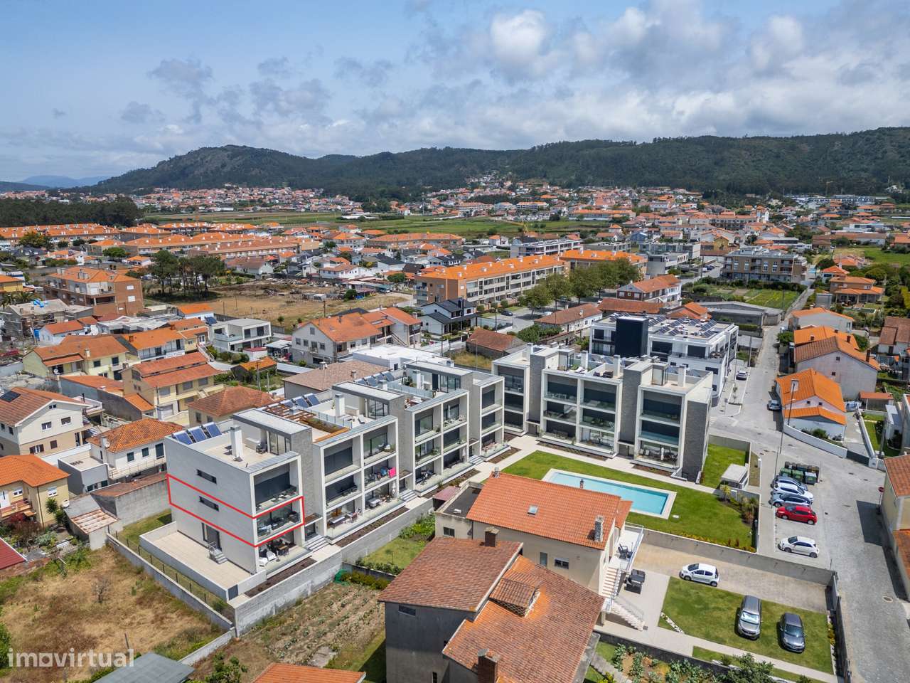 Apartamento T2 em condomínio fechado com piscina e vista mar - Grande imagem: 4/38