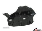 PROTECÇÃO/ RESGUARDO  BRAÇO Direito/Trás/Inferior Seminovo/ Original BMW 1 (F20)... - 2