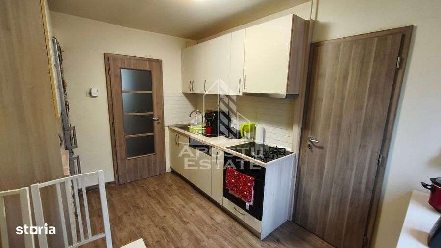 Apartament cu 4 camere, etaj 2, boxa si garaj, zona Steaua - Imagine principală: 2/11