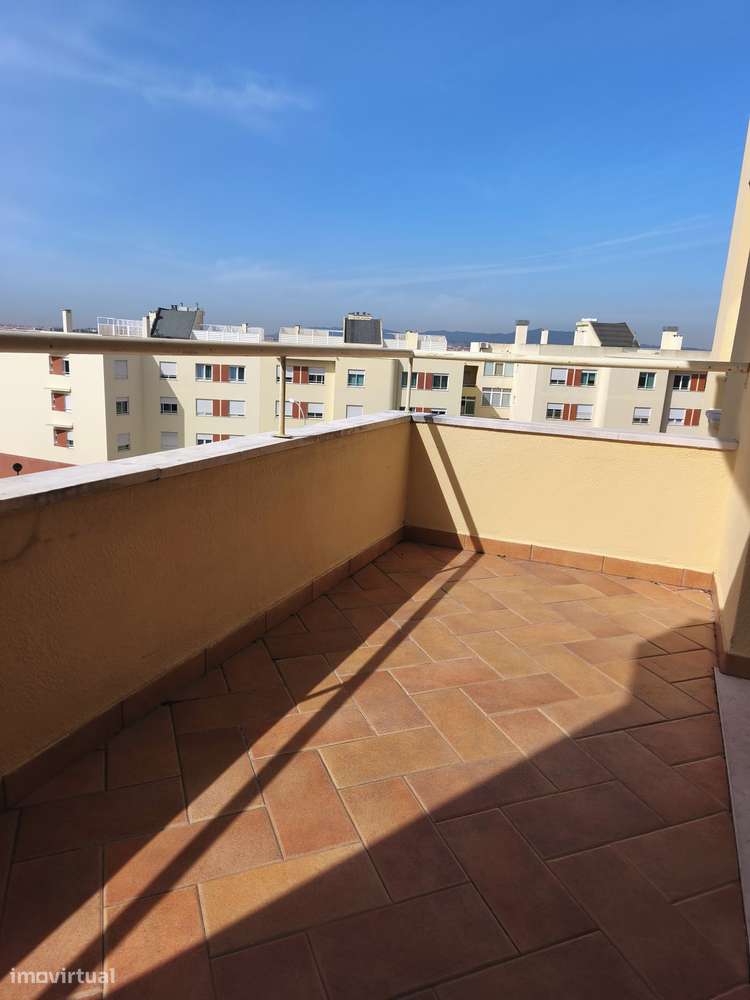 Apartamento T3 Paço de Arcos-7