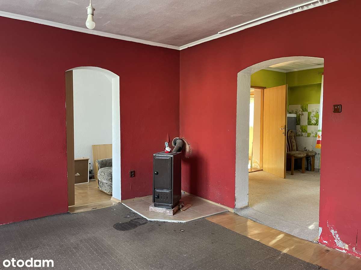 dom do remontu  z ładna południową działką-5