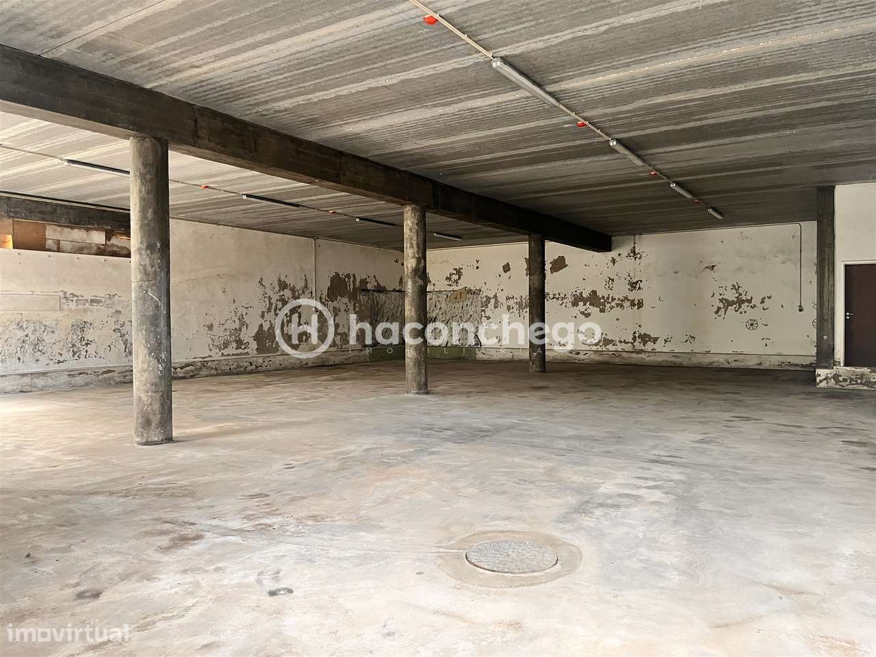 Armazém com 359 m2 para arrendamento em Manhente, Barcelos - Grande imagem: 2/6