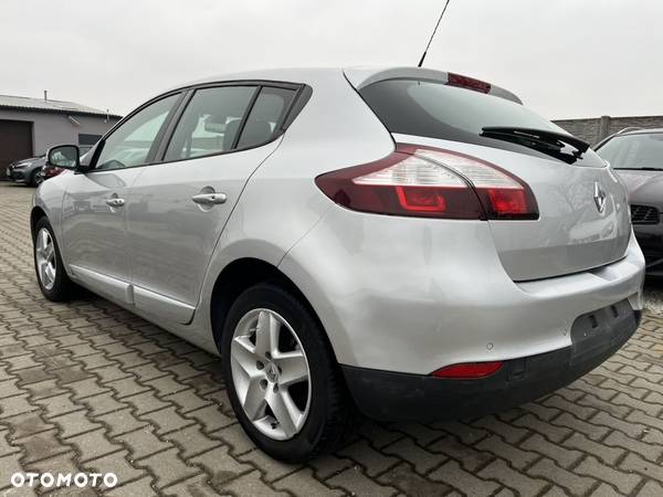 Renault Megane 1.5 dCi Energy Life - 8