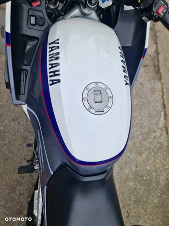 Yamaha FJ - 35