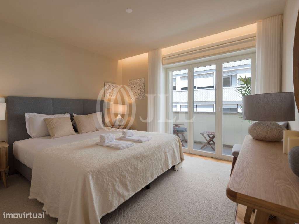 Apartamento T3 com garagem no Edifício Emporium, Porto-18