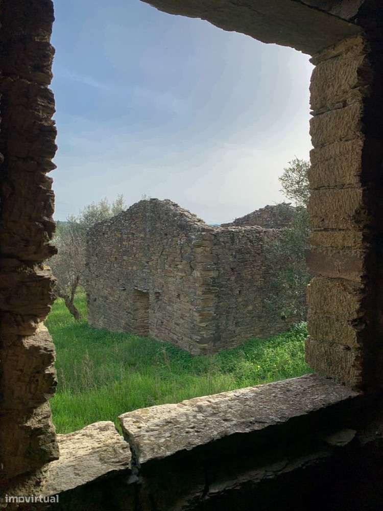 Quintinha com Casas em Xisto-12